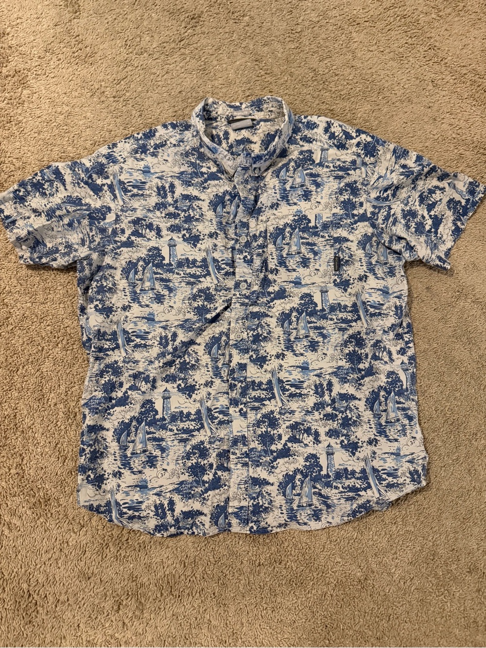Columbia Blue and White Sailboat Print Short-Sleeve Button-Up Shirt
